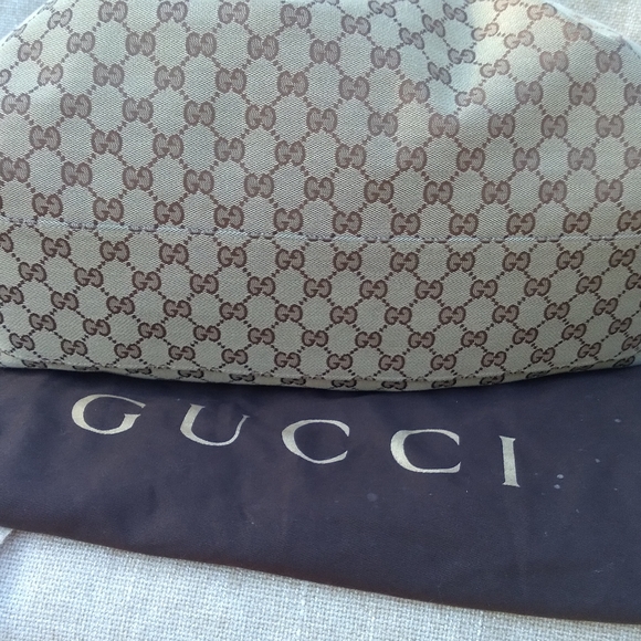 Gucci Large GG Monogram Gold Trim Sukey - Picture 6 of 15